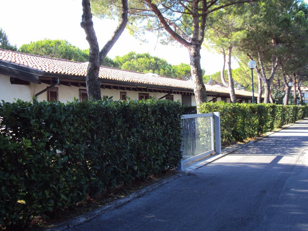 Villetta Corte Grande Villa Aprilia Marittima Exterior foto