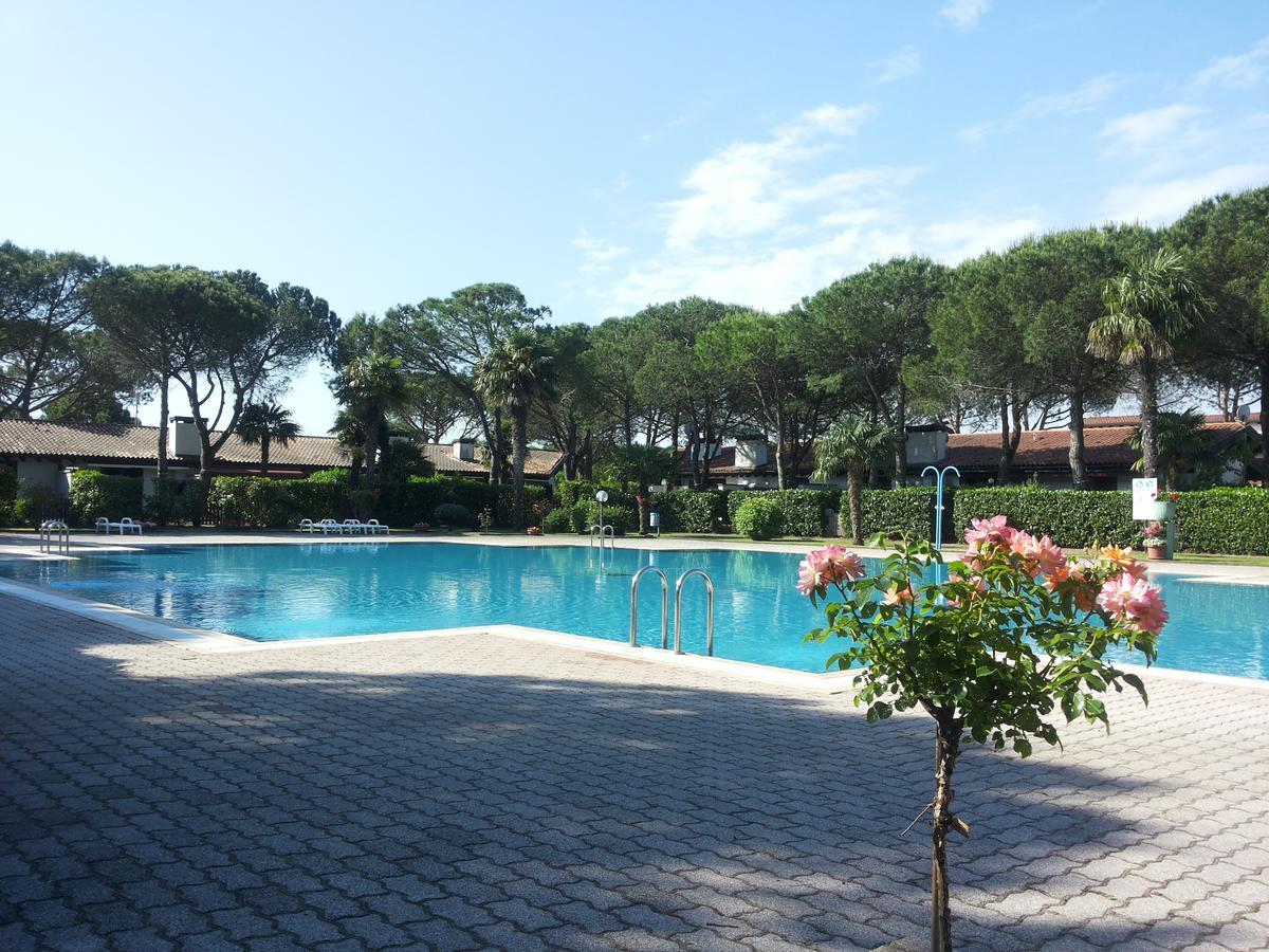 Villetta Corte Grande Villa Aprilia Marittima Exterior foto